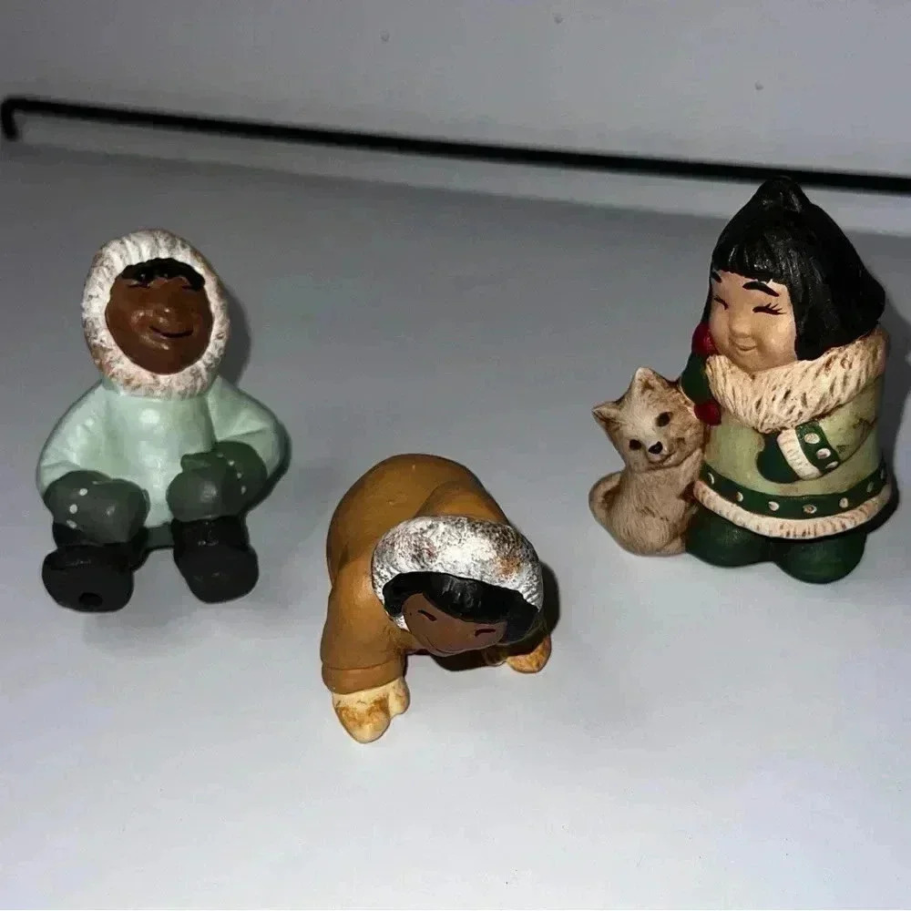 Eskimo Figurines Set Of 3 In Great Condition! Vintage Inuit